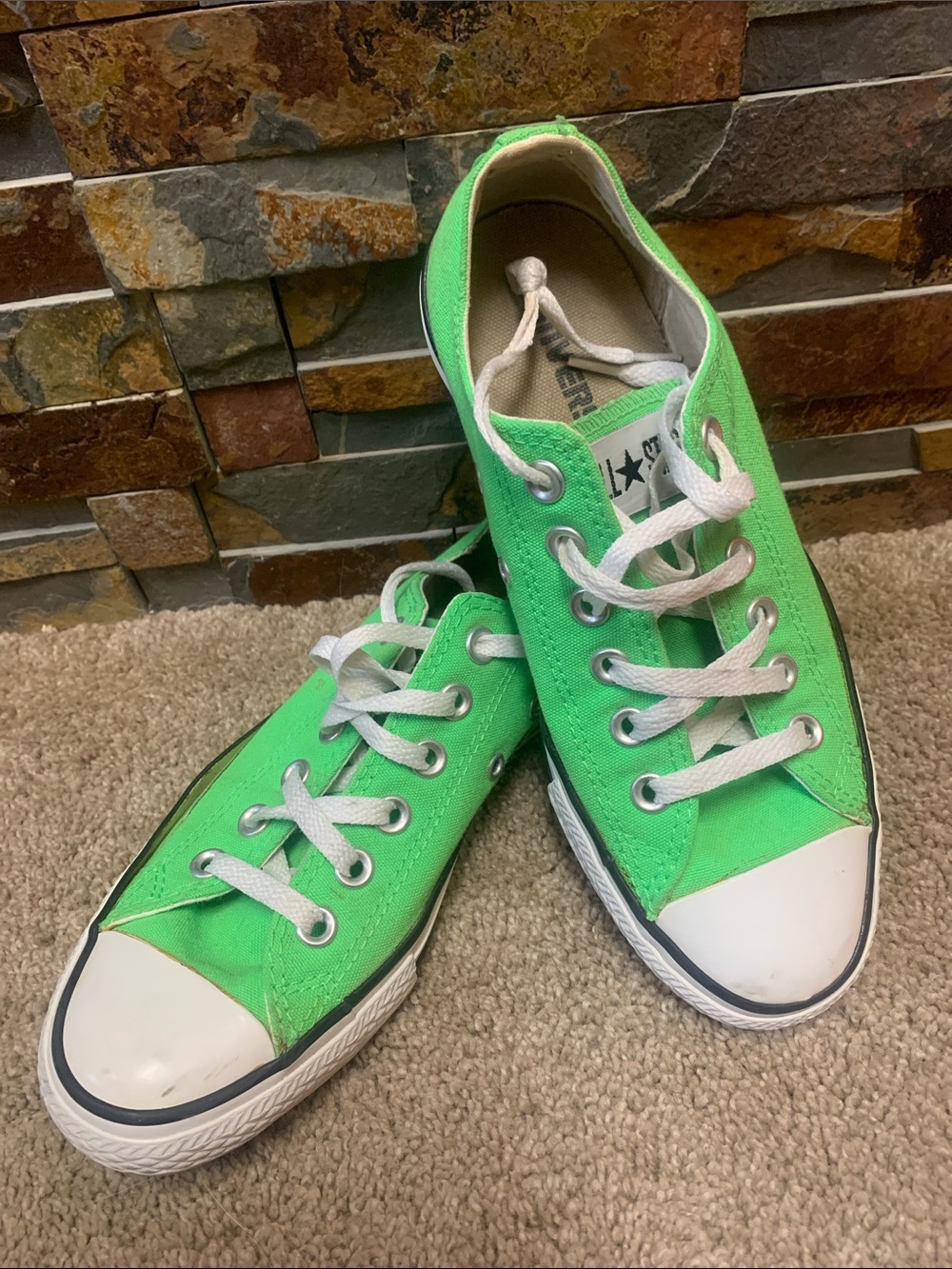 Converse men’s 5/ woman’s 7  Green Low Top Canvas Sneakers